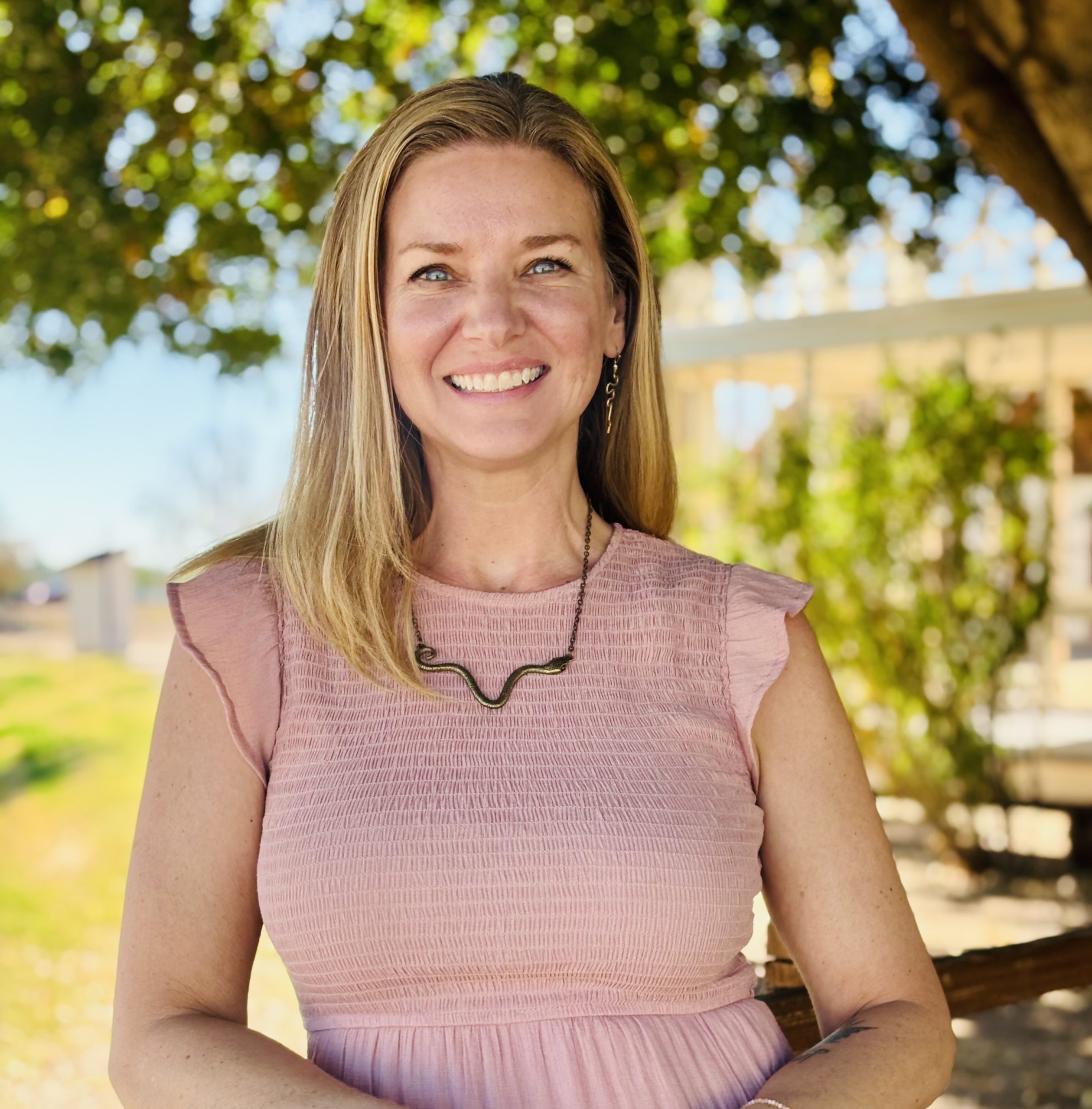 Practitioner Nia Ostrand